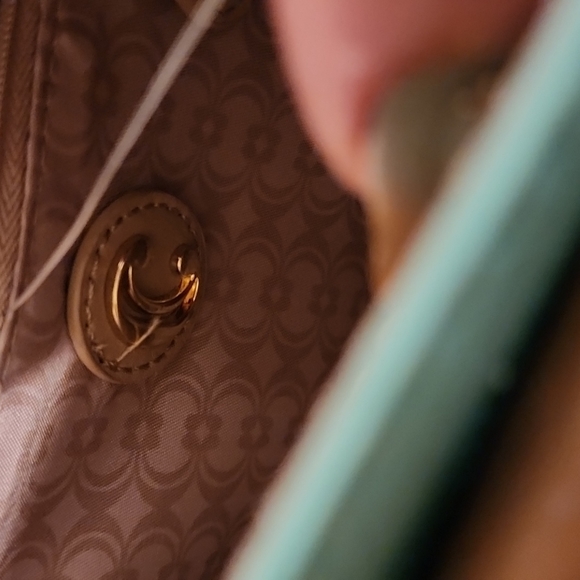 NWOT "C" CROSSBODY SADDLEBAG - Picture 9 of 14